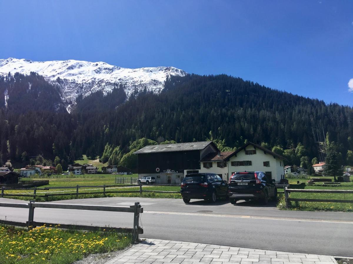 Ferienwohnung Uf Z'Enisch Клостерс Экстерьер фото