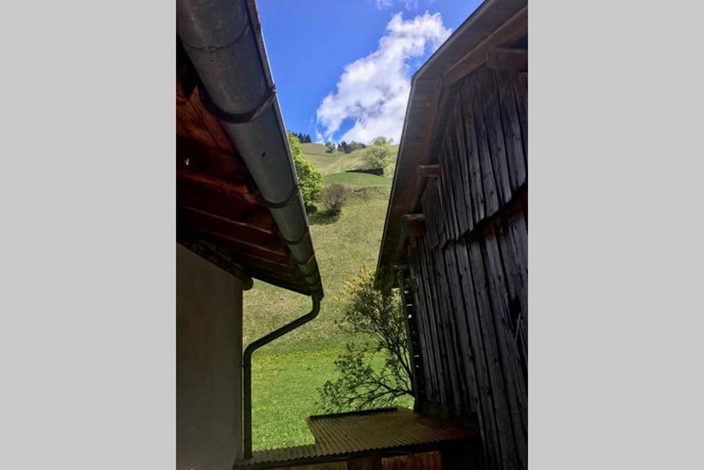 Ferienwohnung Uf Z'Enisch Клостерс Экстерьер фото