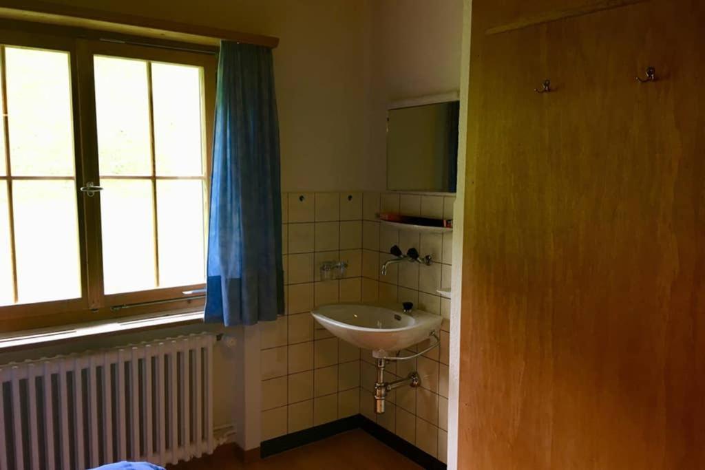 Ferienwohnung Uf Z'Enisch Клостерс Экстерьер фото